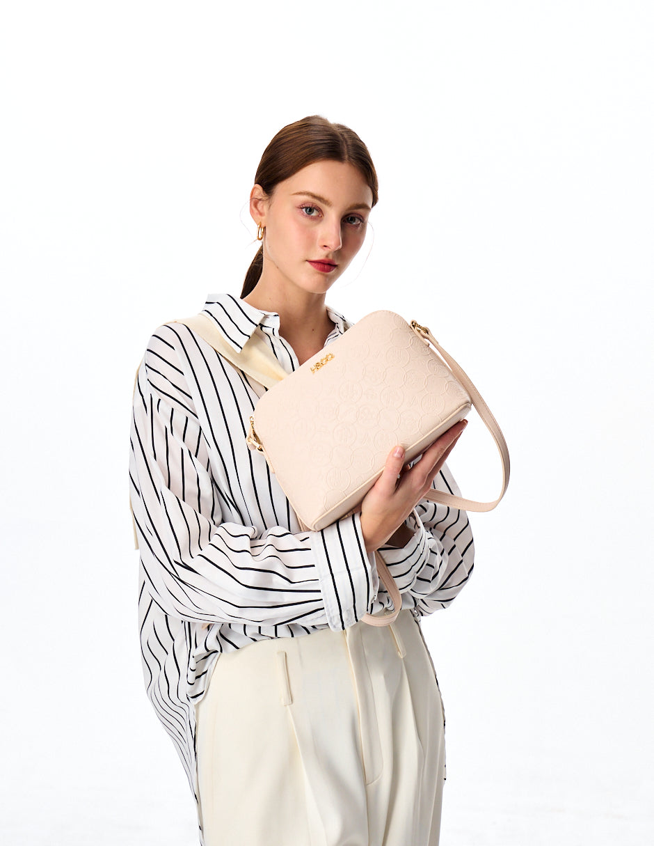 Crossbody Charlie