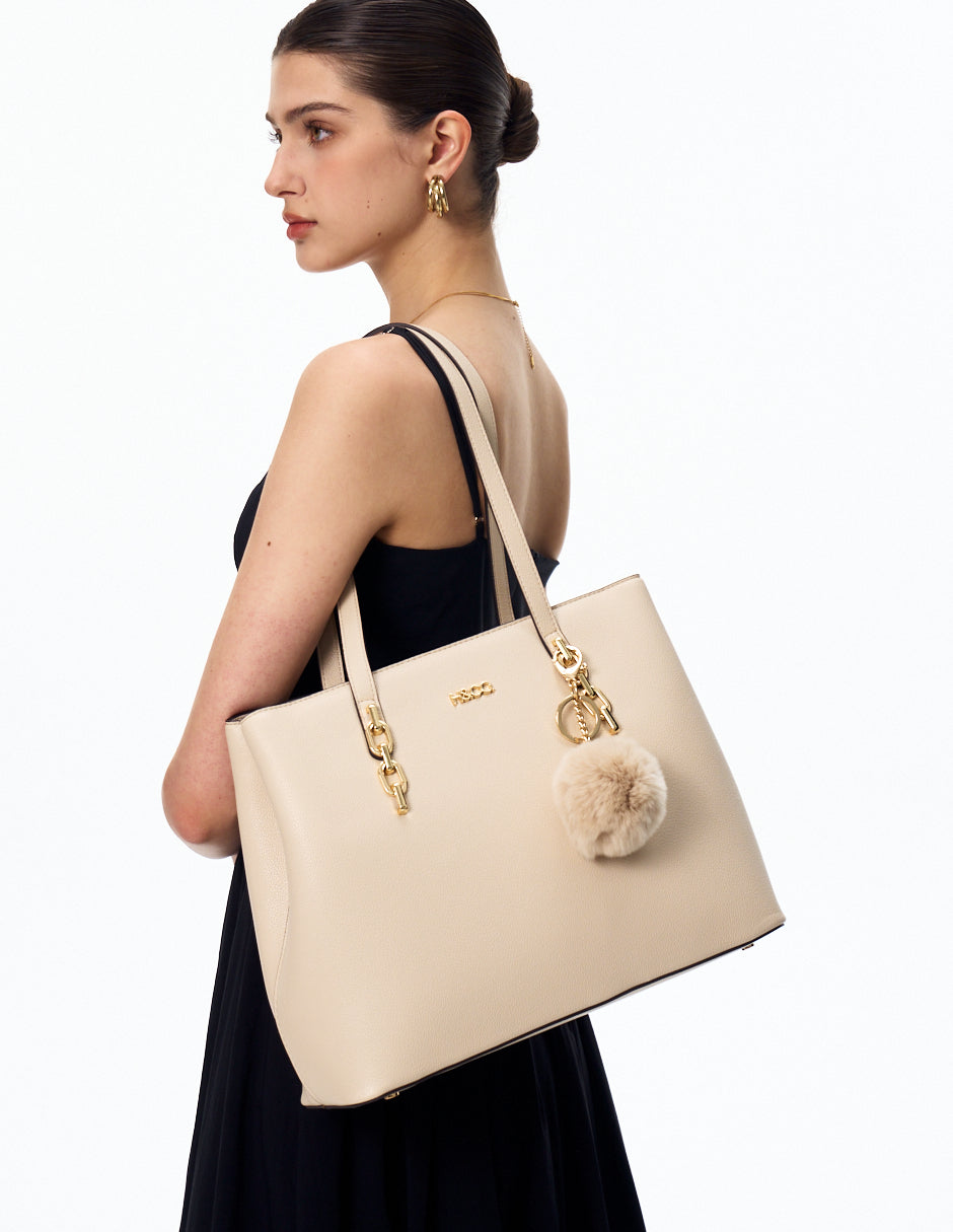 Tote Elara
