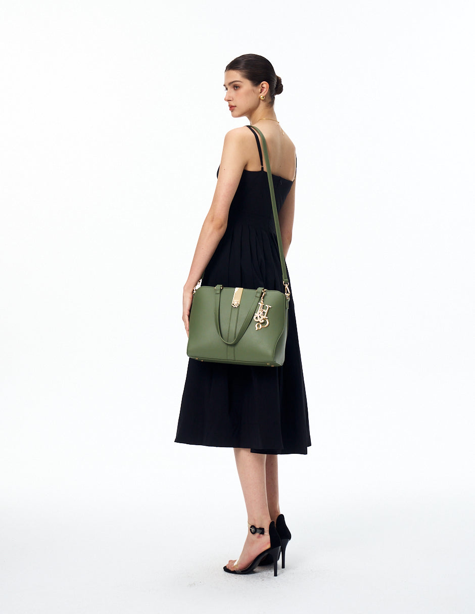 Satchel Amara