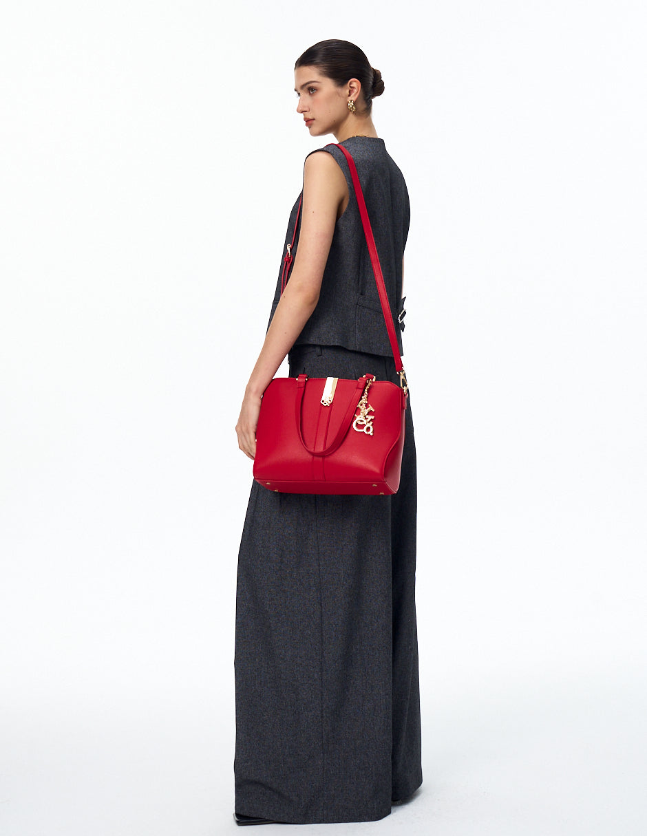 Satchel Amara