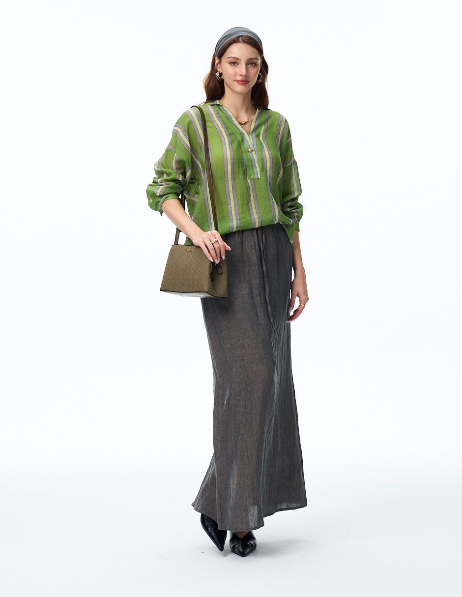 Crossbody Tayah Oliva con modelo