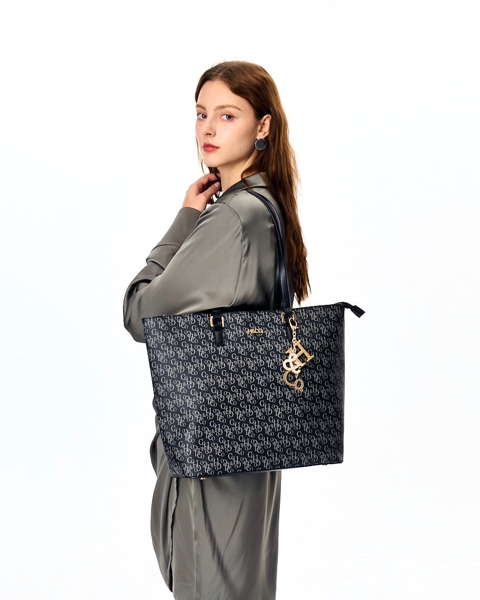 Tote Lily