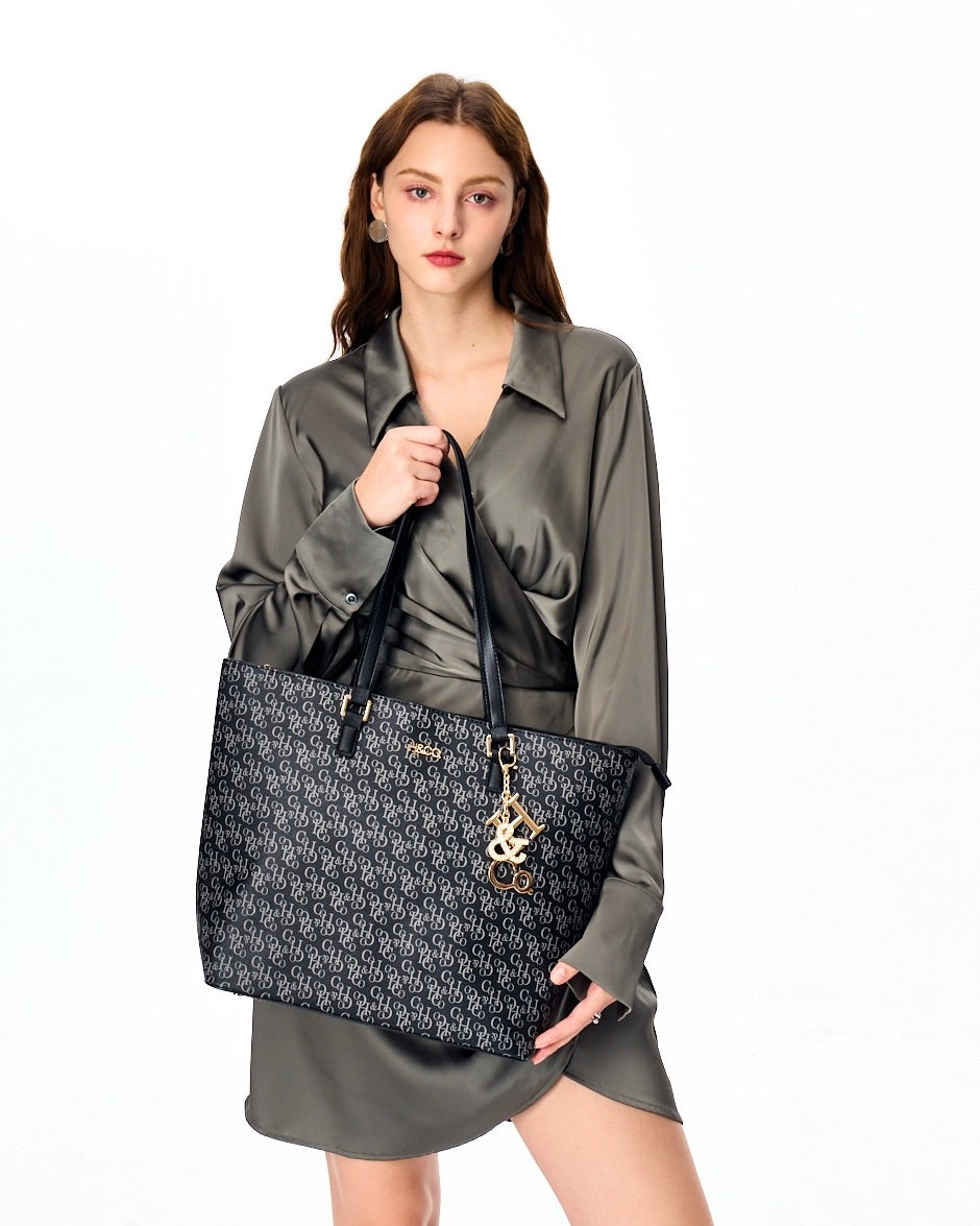 Tote Lily