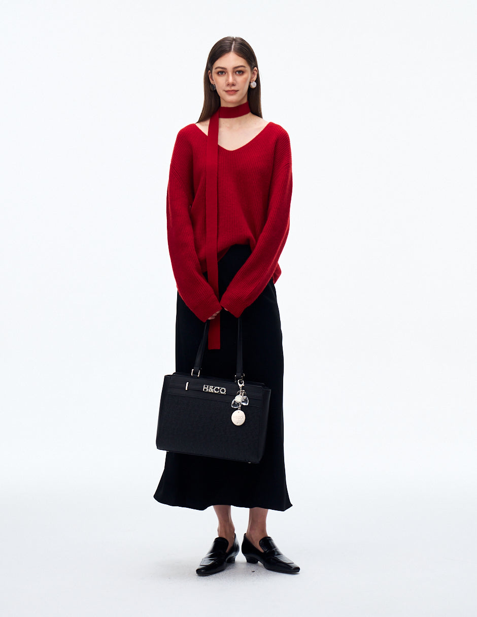 Tote Lia Grabado Negro con modelo