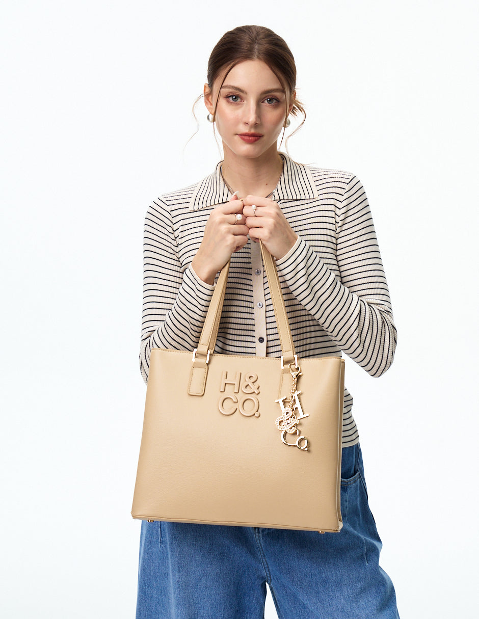 Tote Sofiya Camel