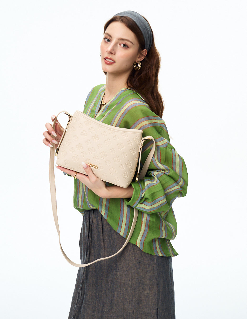 Crossbody Natali Grabado Camel